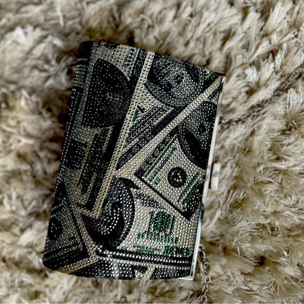 Very cool purse with 💸🤑💵